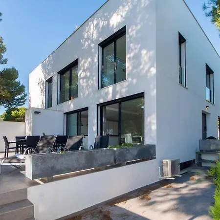 Natural Next To The Villa *